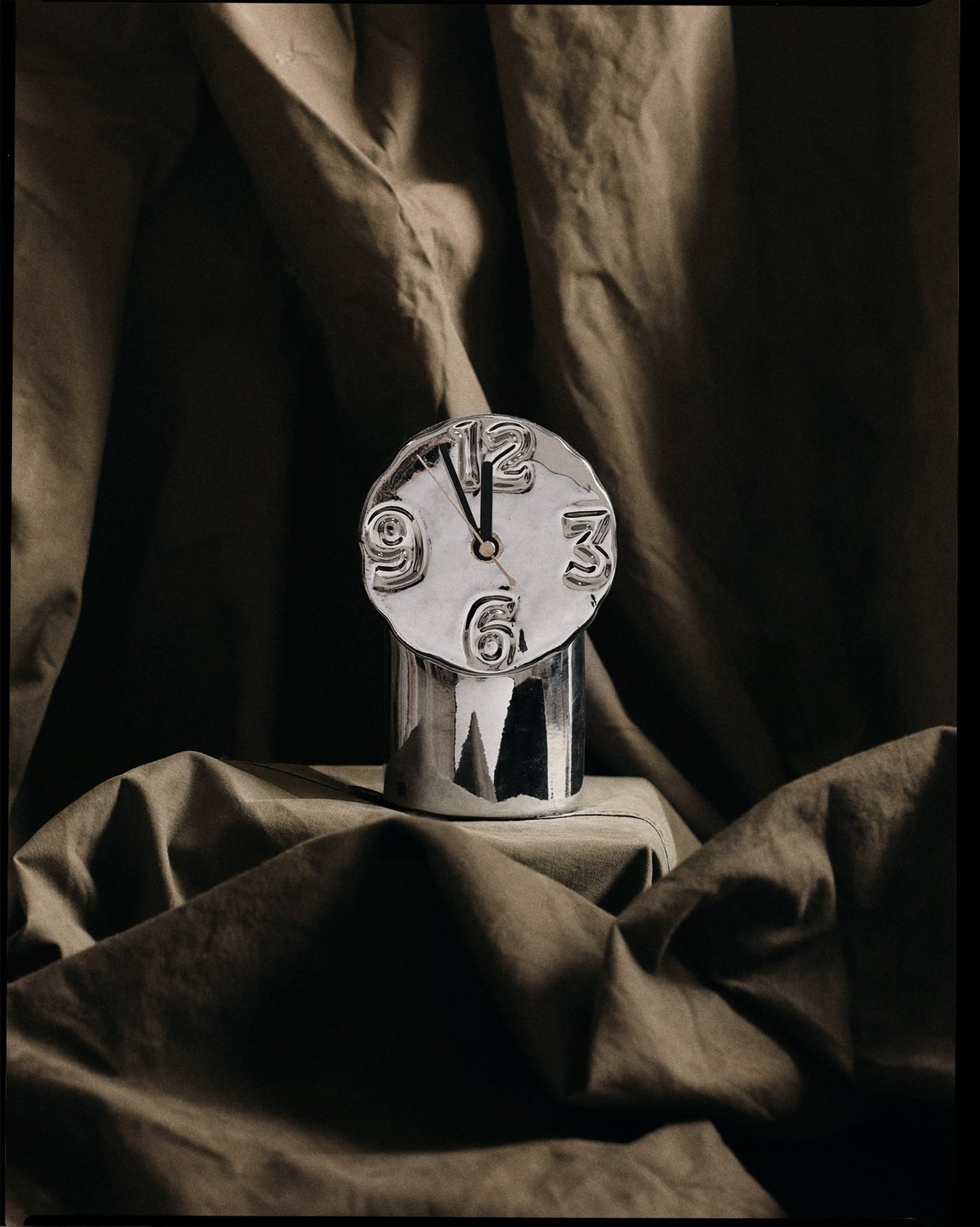 Retro Ceramic Clock - Chrome