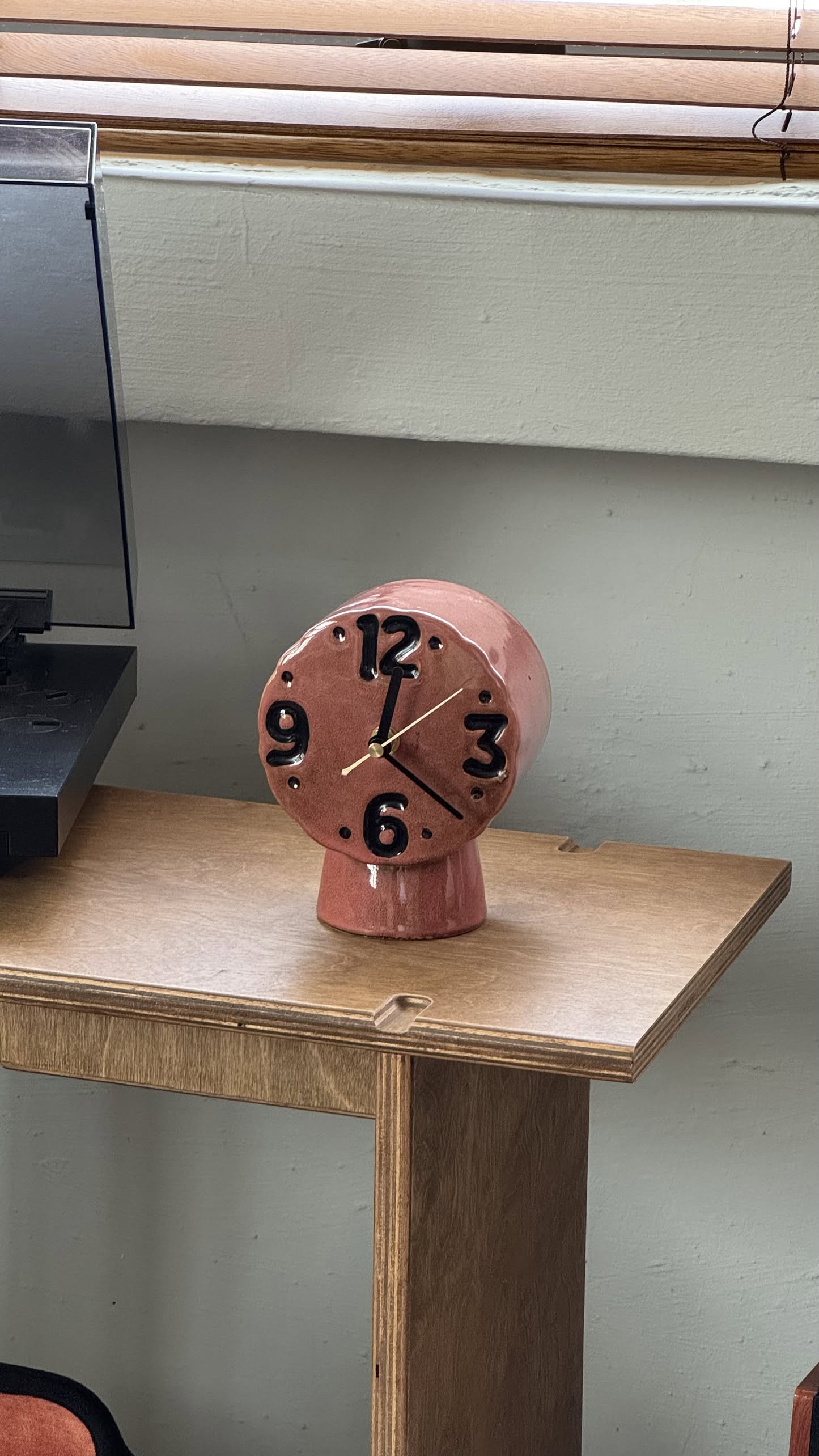 Retro Ceramic Clock - Pink