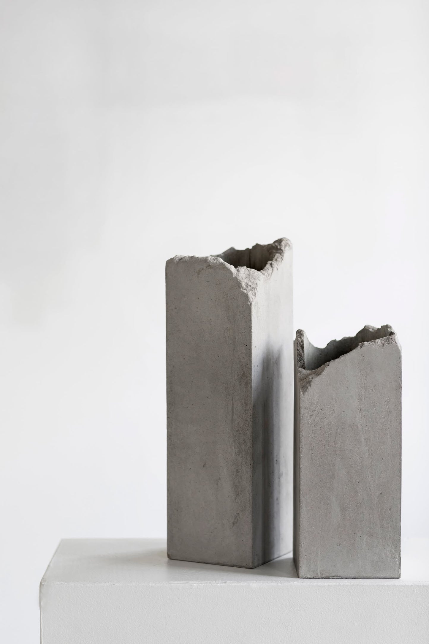 Broquaine Concrete Vase S - Grey